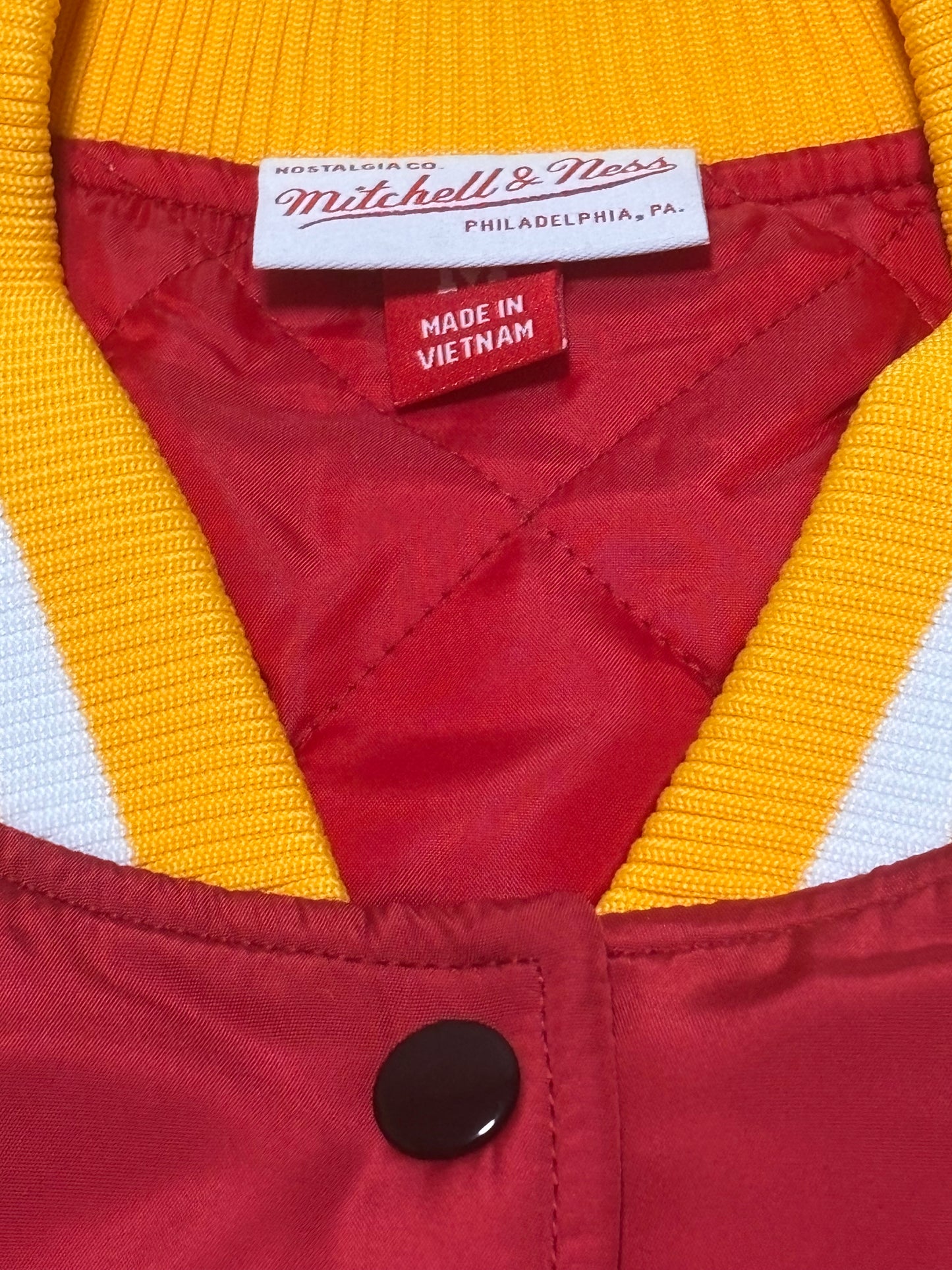 Atlanta Hawks Mitchell & Ness Hardwood Classic HWC NBA Retro Puffer Bomber Jacket Red White Yellow Women’s Medium M New NWOT