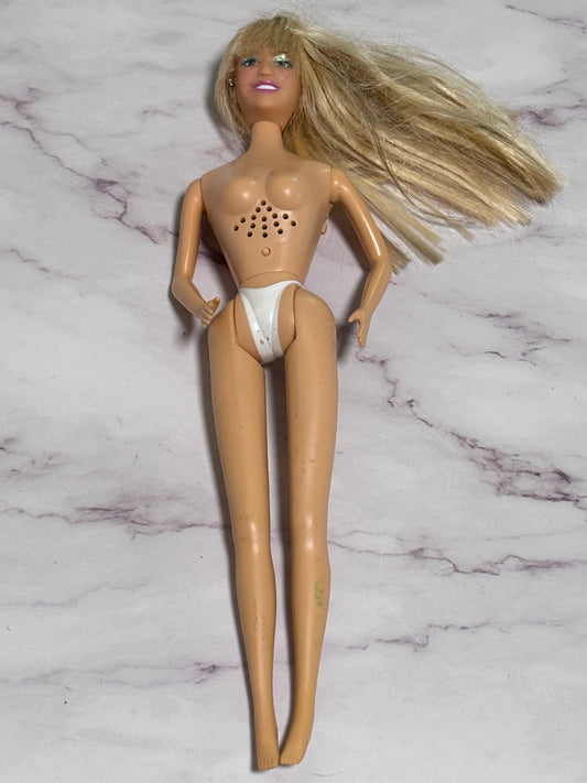 Disney Hannah Montana "In Concert Collection"  Singing “Nobody's perfect" 2007