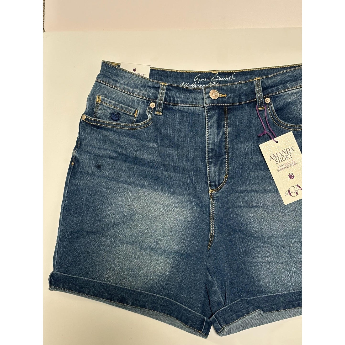 Gloria Vanderbilt AMANDA Shorts Slimming Panel Classic Rise Denim 10P NWT