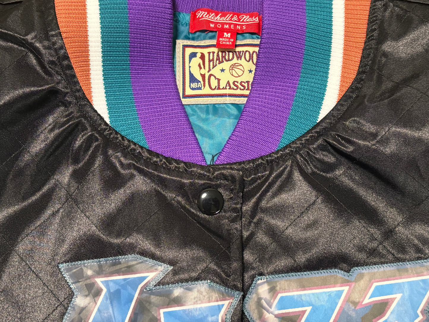 Utah Jazz Mitchell & Ness NBA Retro Hardwood Classic HWC 75th Anniversary Full-Snap Button Pullover Long Sleeve Wind Breaker Jacket Women’s Purple Teal Medium M New NWOT