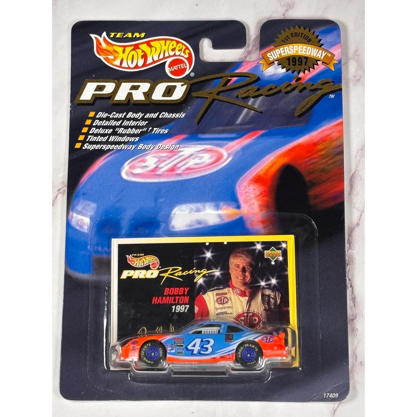Hot Wheels Pro Racing 1997 Short Track #43 Hamilton STP Grand Prix 1:64 Diecast