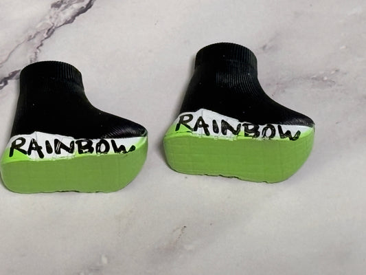 Rainbow High - Deluxe Fashion Closet - Black Green and White Boots Shoes Only