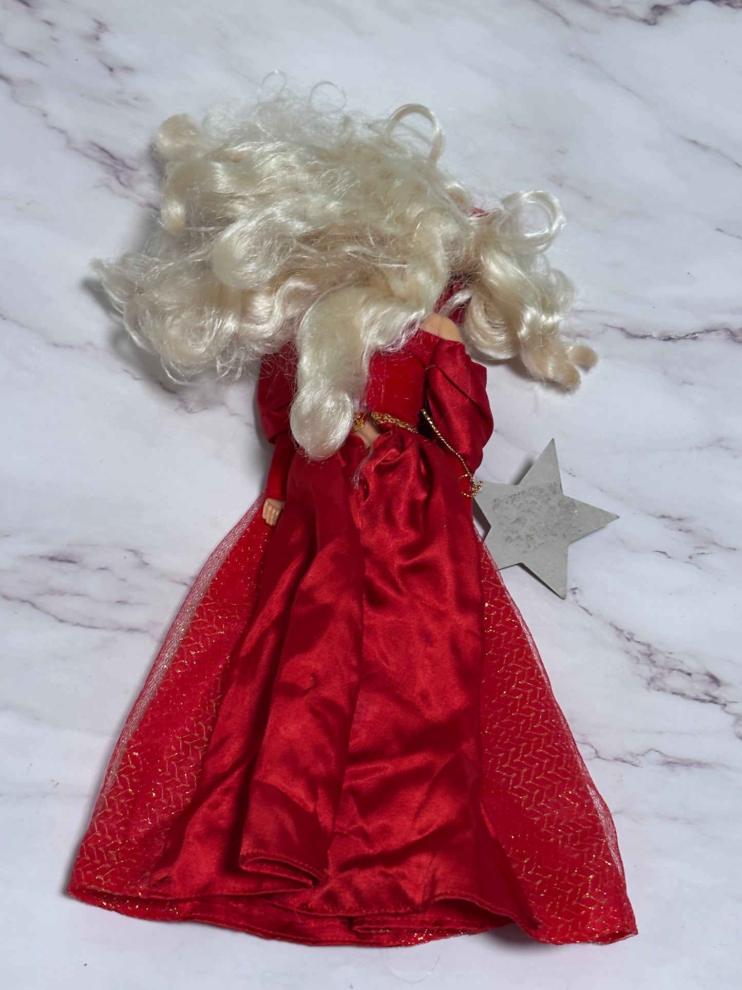 Mattel Barbie Jakks Pacific Limited Edition 1995 Winter Holiday Doll Red Dress