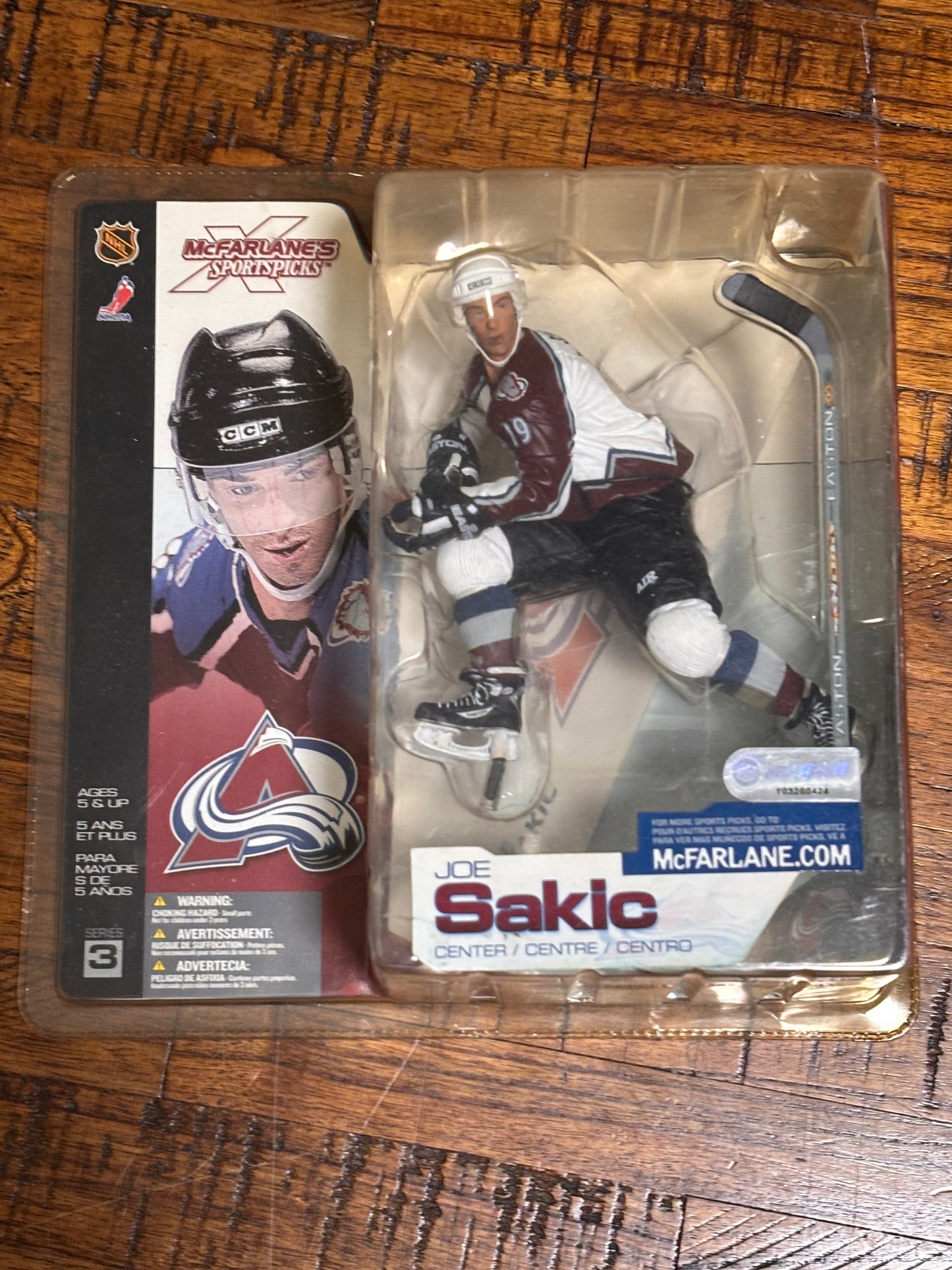McFarlane Sports Pick NHL Hockey Colorado Avalanche Action Figure Series 3 2002 Light White Red Jersey Joe Sakic New