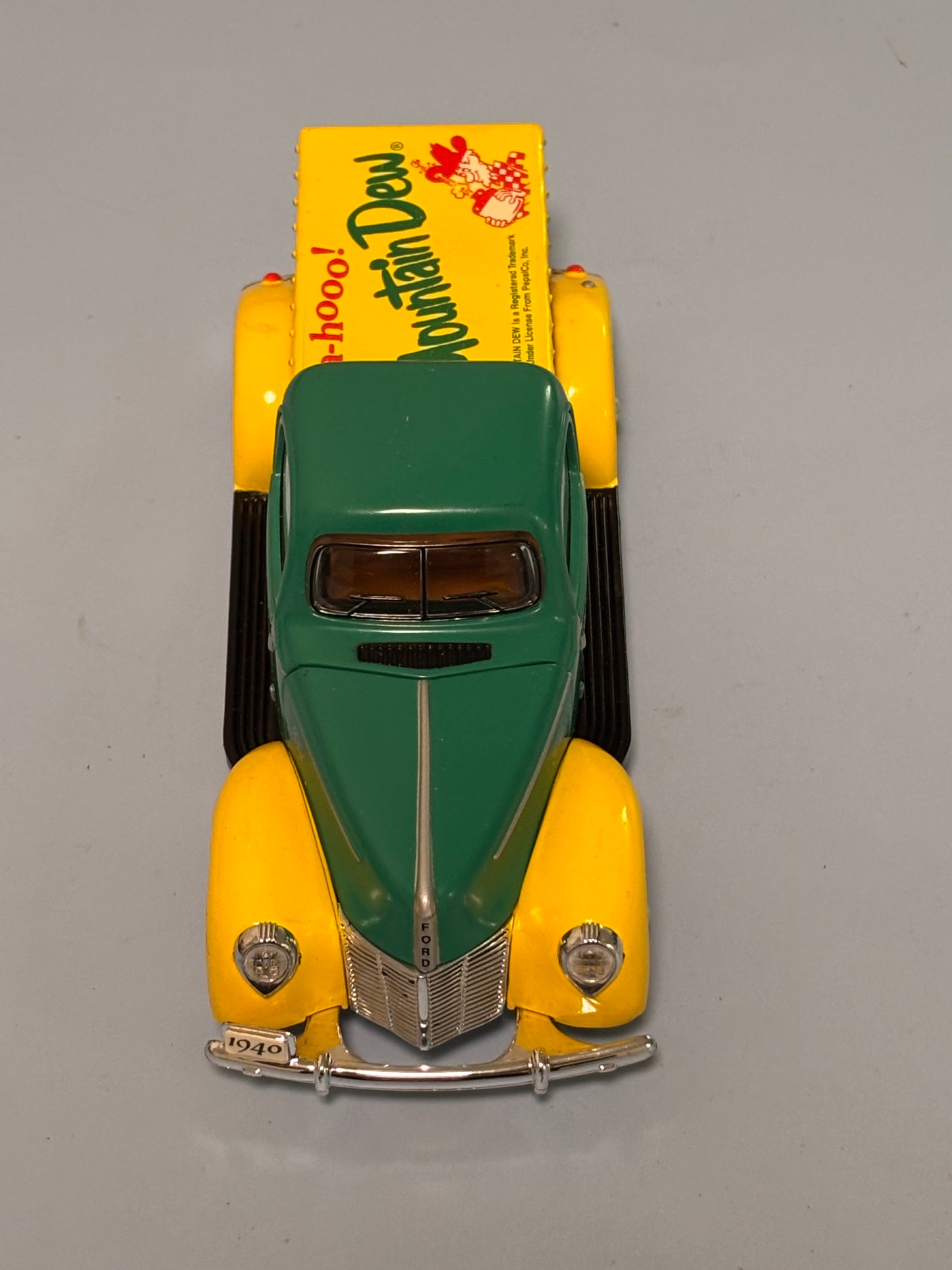 New Golden Wheels Ford 1940 Mountain Dew Delivery Truck Hillbilly Yo-hooo!
