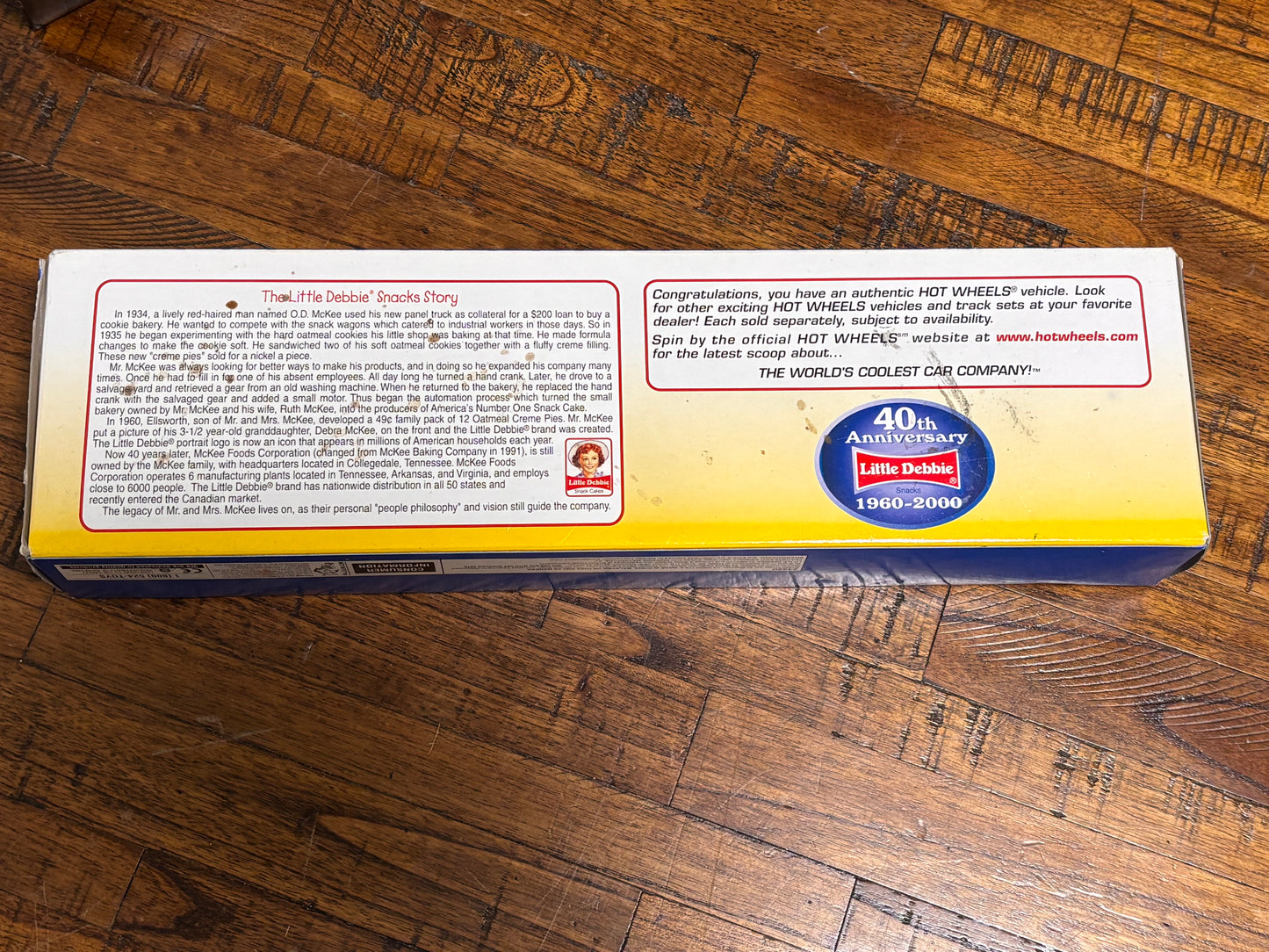 Mattel Hot Wheels Little Debbie 40th Anniversary McKee Semi Truck 1999 #24520 Unwrap a Smile Die Cast Car New