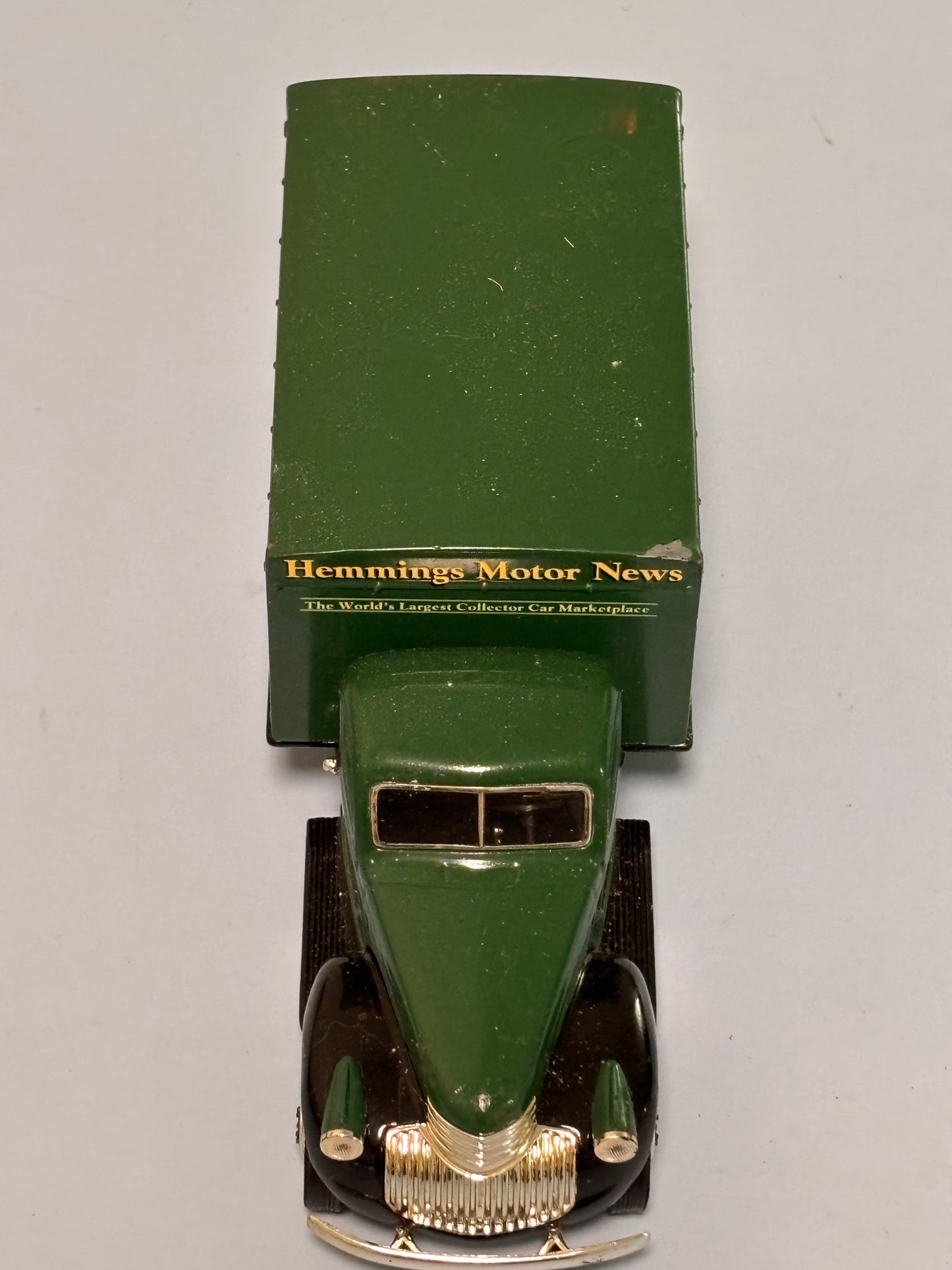 Hemmings Motor News 1/34 1942 Chevrolet 1 1/2 Ton Van Box Bank Liberty Classics