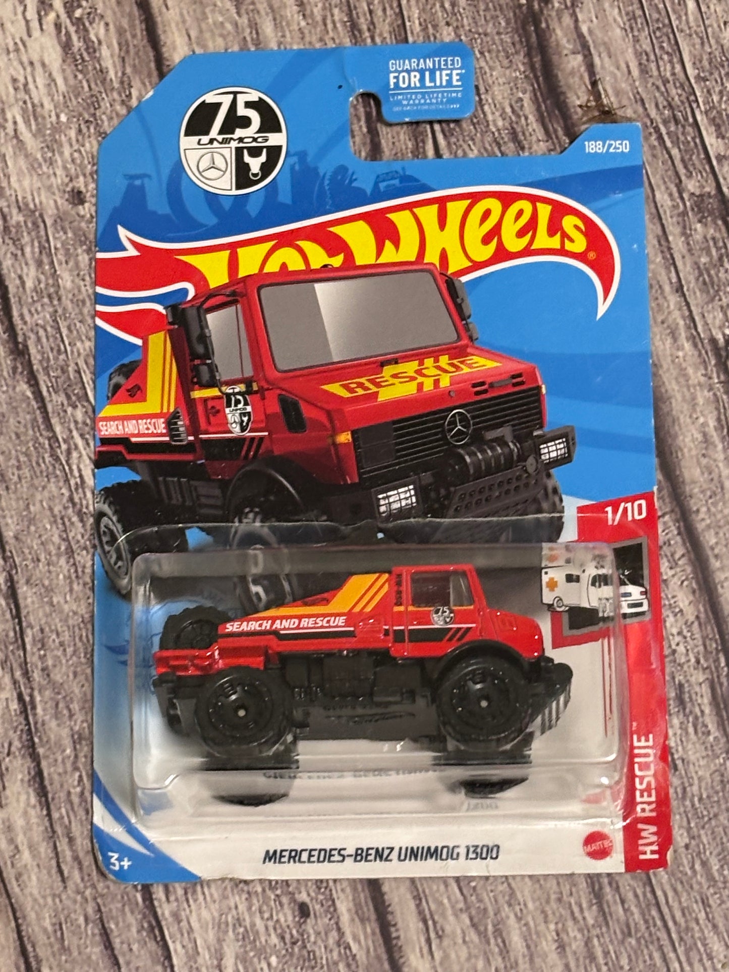 Hot Wheels Mercedes-Benz Unimog 1300 Red #188 HW Rescue 1/10 2020