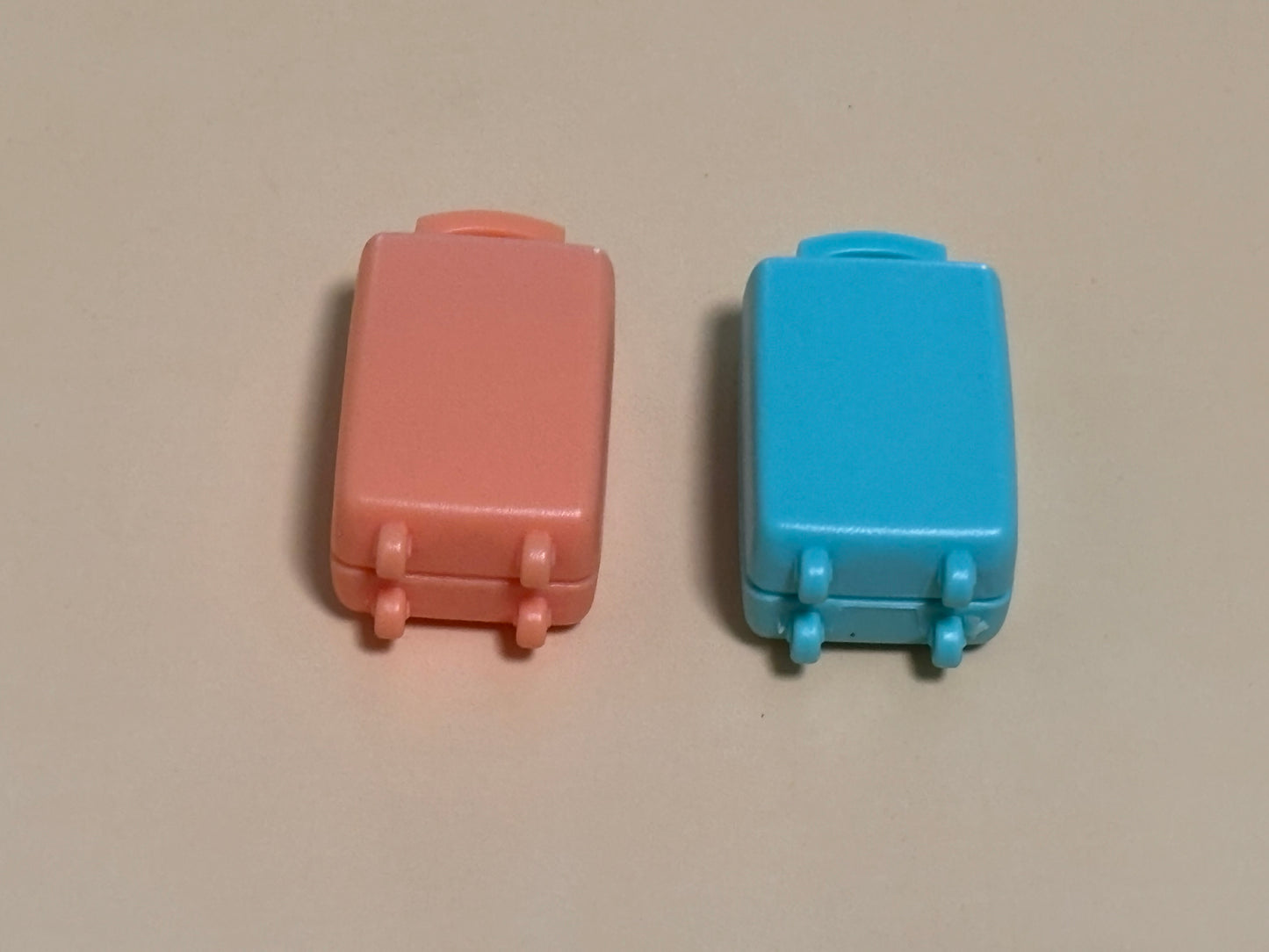 Bluey Luggage Suitcases Set of 2 Orange Green Airplane Figure Playset Blue