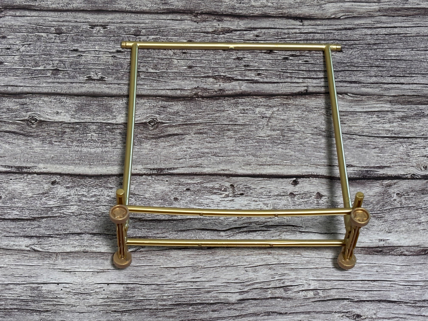 Rainbow High Doll House Styles Gold Clothing Rack Garment Closet