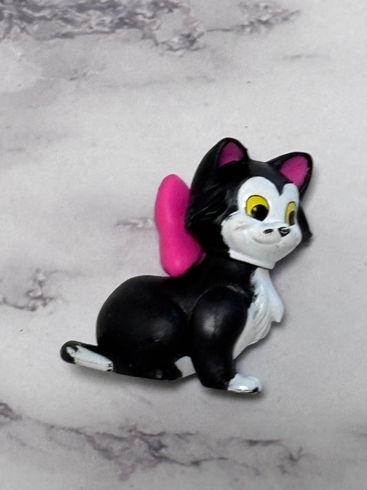 Disney Figaro Minnie Cat Pet Vinyl Mini Figure 2”