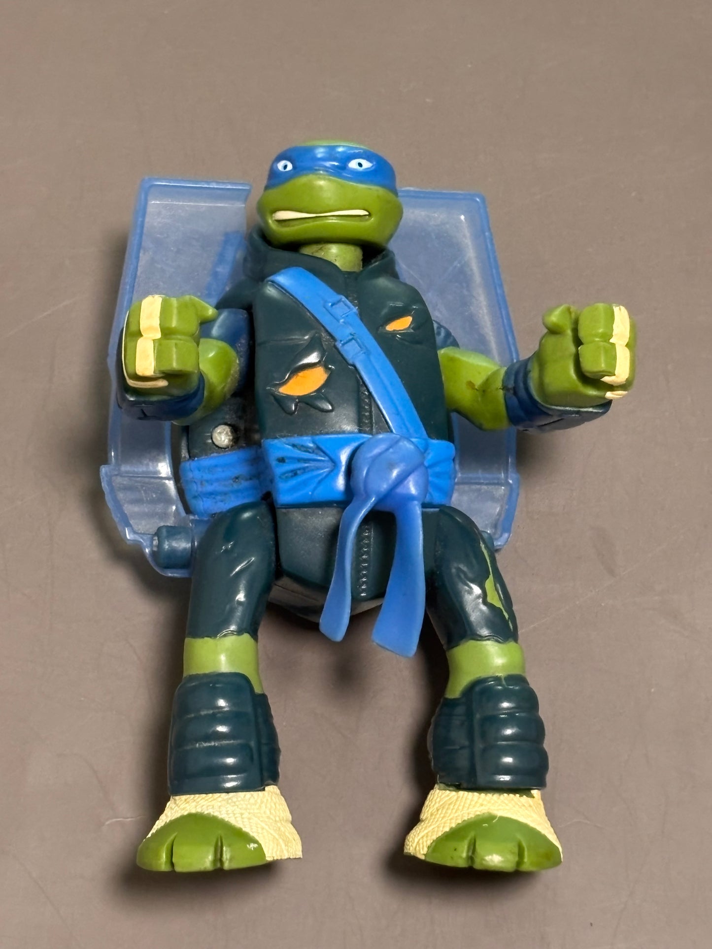 Teenage Mutant Ninja Turtles TMNT Throw N Battle Leonardo Action Figure 2013