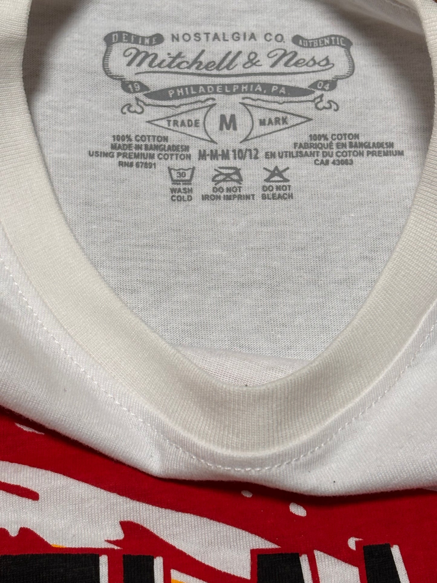 Atlanta Hawks Mitchell & Ness NBA Retro City Paint Brush Short Sleeve Shirt White Red Yellow Youth Kids Medium M 10-12 New NWOT