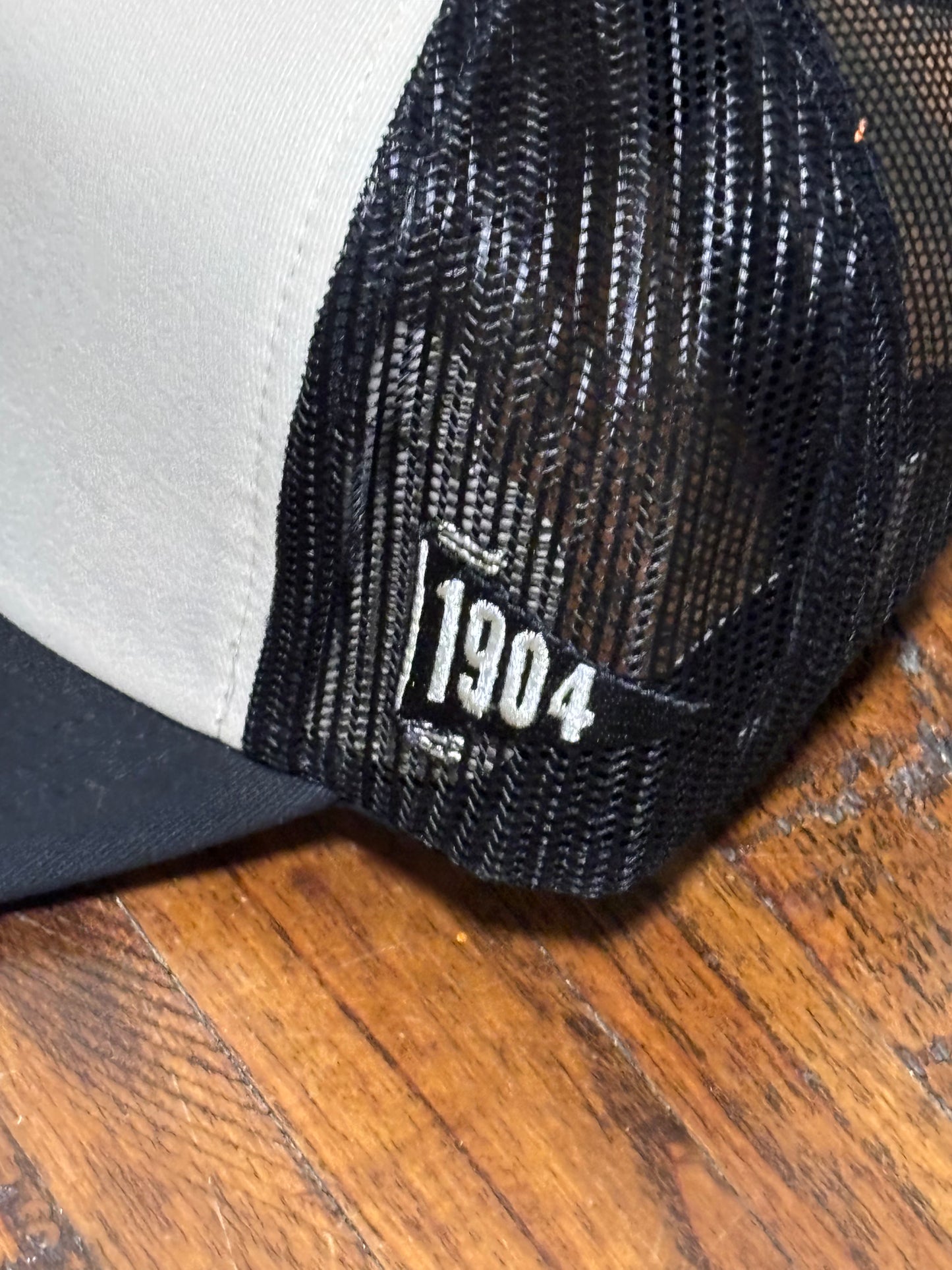 Mitchell & Ness Branded Short Game Golfing Vintage Snapback Adjustable Mesh Trucker Hat Fit Cap Black White Cream New