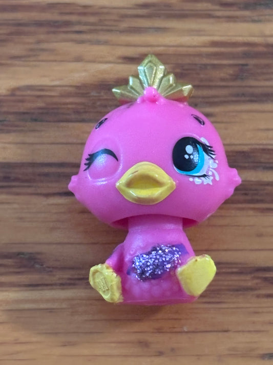 Spin Master Hatchimals CollEGGtibles Princesses Duckle Season 6 Royal Hatch Figure