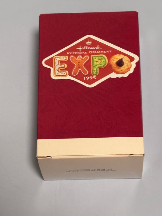 Hallmark Keepsake Christmas Ornament Expo 1995 Cooking Up Fun Cookie New