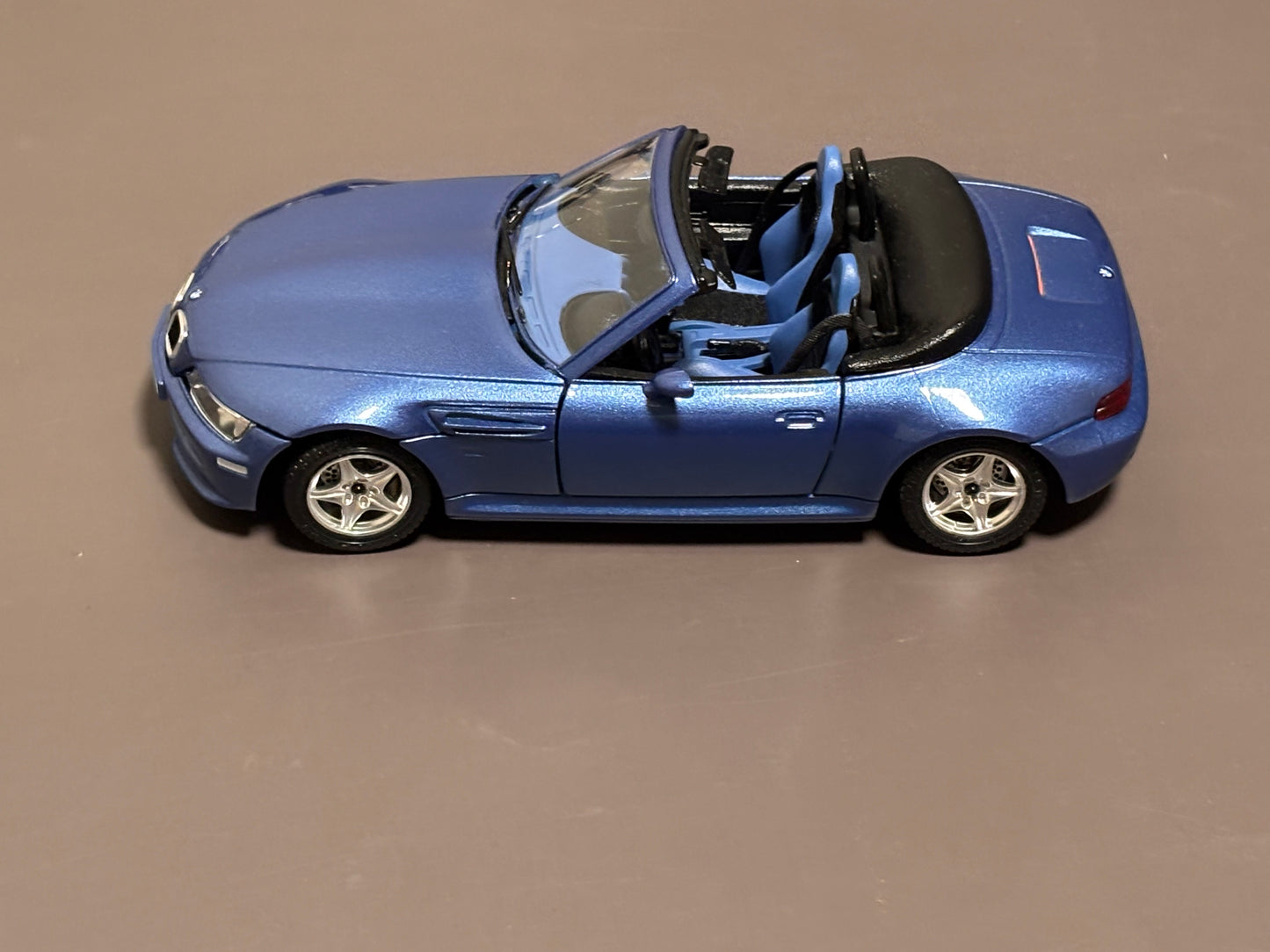 Vintage 1996 Burago BMW M Roadster 1/24 Model Blue Die  Cast