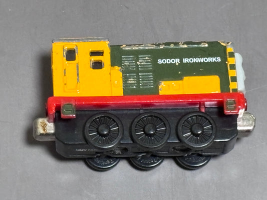 Thomas The Train Wooden Railway Iron Army Green Yellow Sidor Ironworks 2005