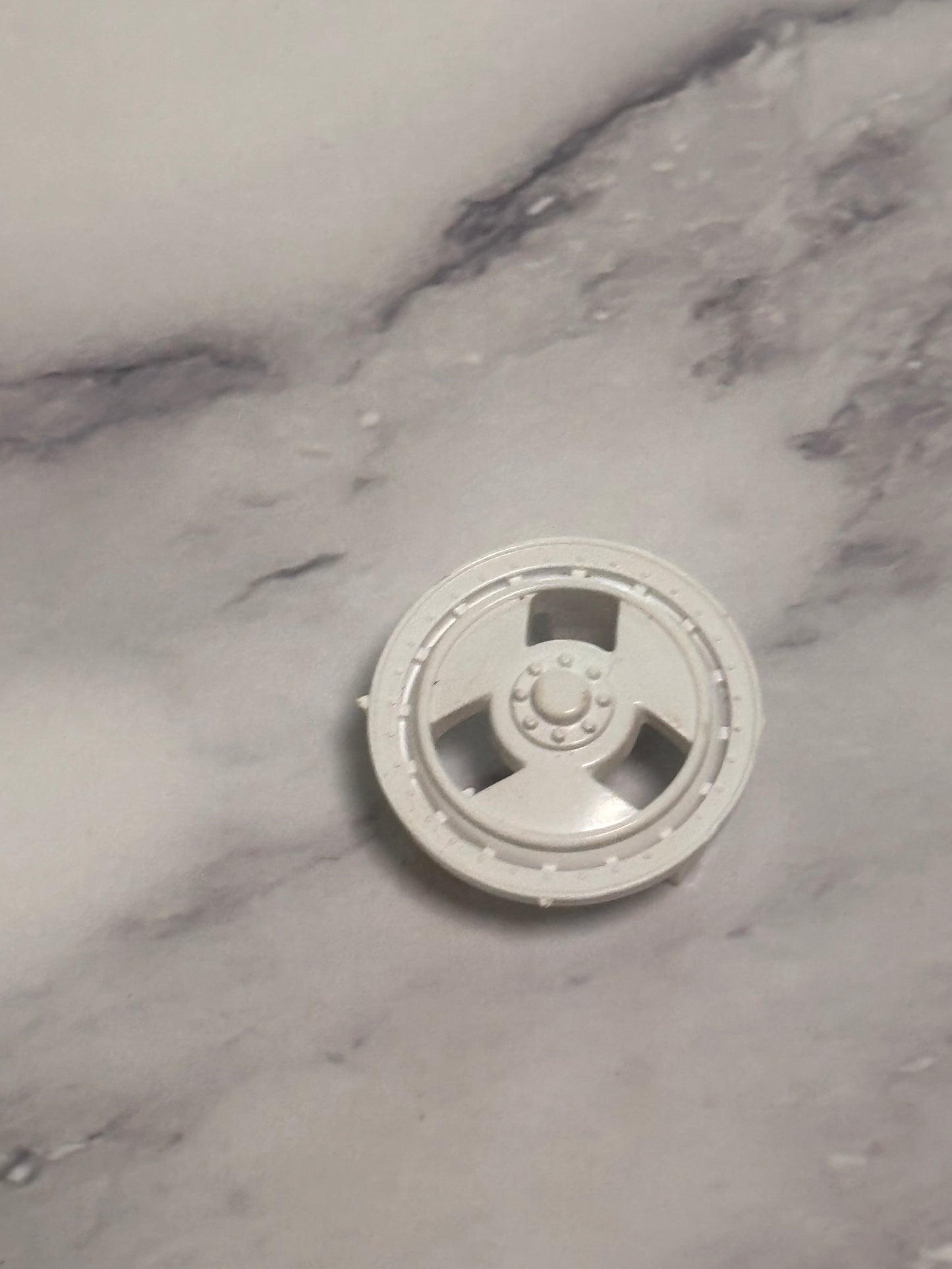 GI Joe 1985 Vintage Snow Cat White Hubcap Vehicle Wheel Part