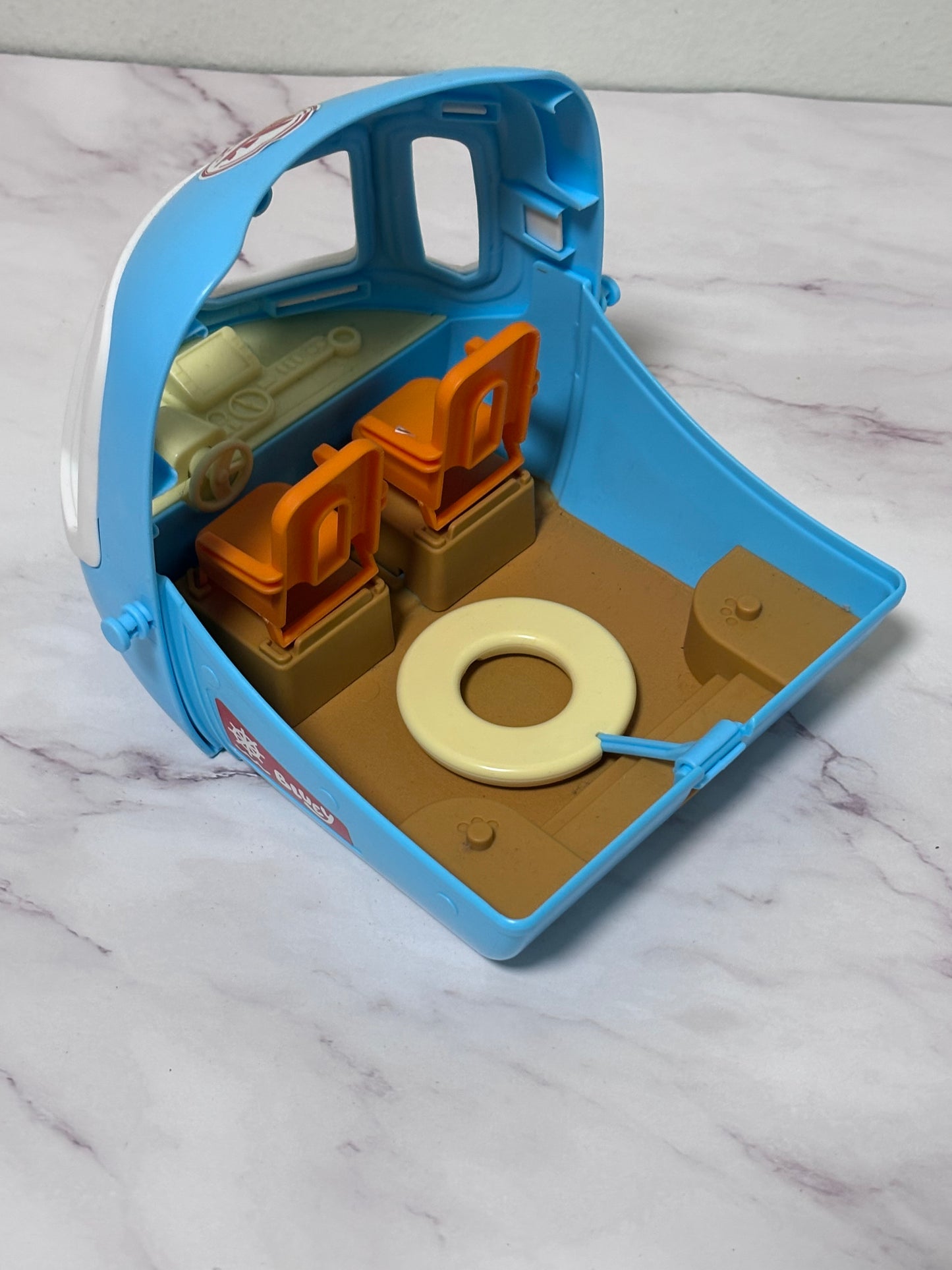 Bluey 3-in-1 Transforming Plane Figure Playset Airplane Boat Resort