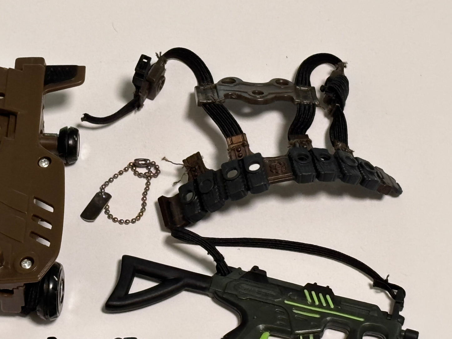 2005 Hasbro GI Joe Sigma 6 Tunnel Rat Vintage 8” Action Figure Accessories