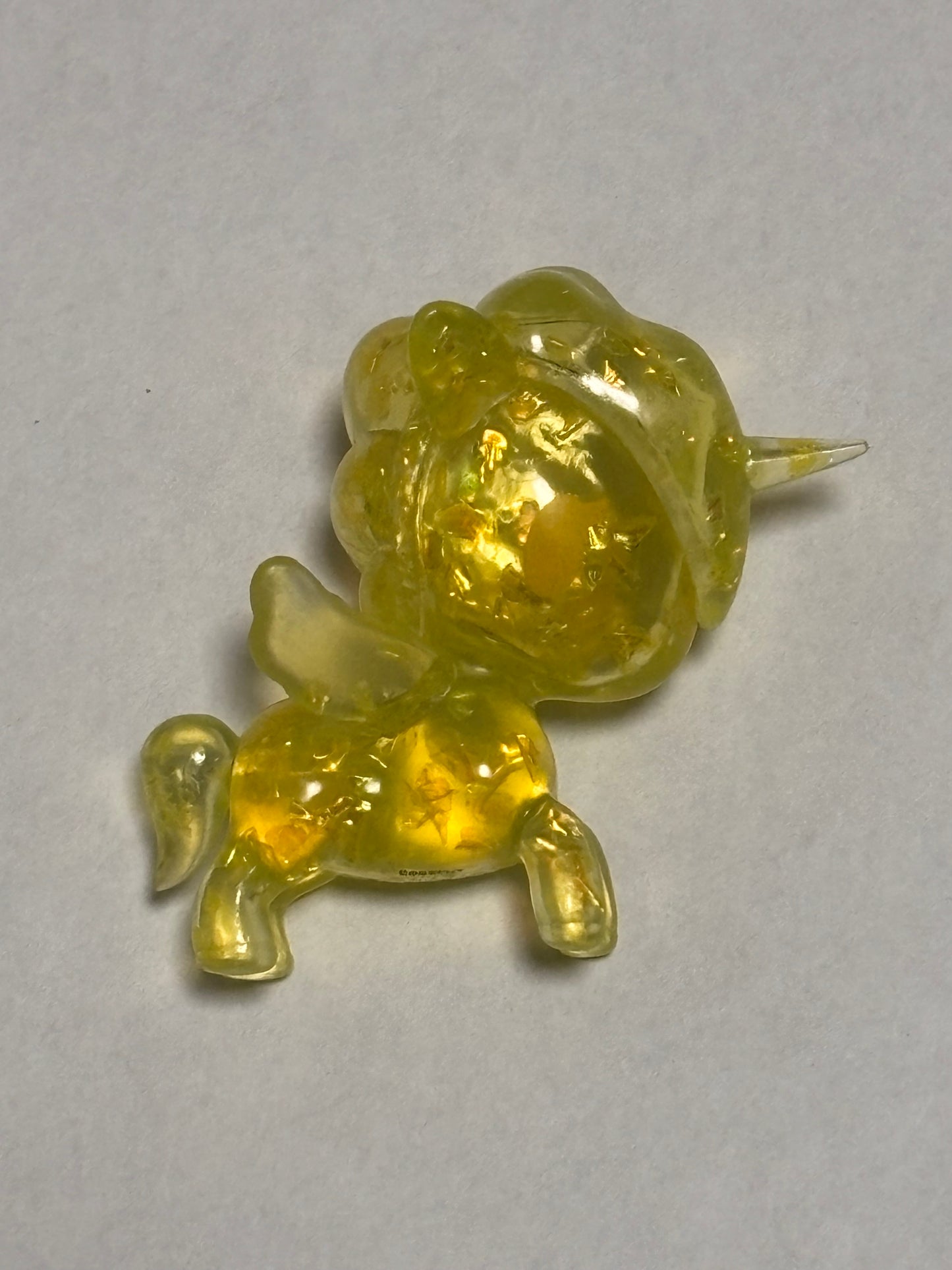 Tokidoki Unicorn Unicorno Lite Shimmer Series Glitter Heart Yellow Mini Vinyl Figure 2” Anime