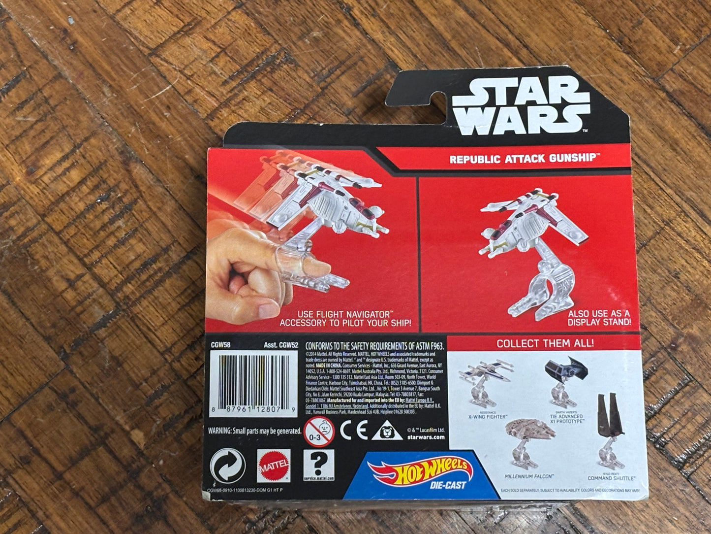 Disney Hot Wheels Mattel Star Wars with Flight Navigator 2014 Republic Attack Gunship Die Cast New
