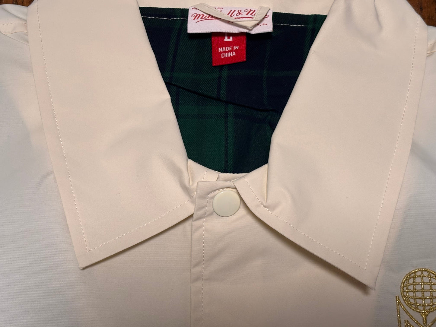 Mitchell & Ness Branded Sports Athletic Goods Coach’s Jacket Full Snap Button Pullover Long Sleeve Tee T Shirt Wind Breaker Cream White Men’s Large L New NWOT