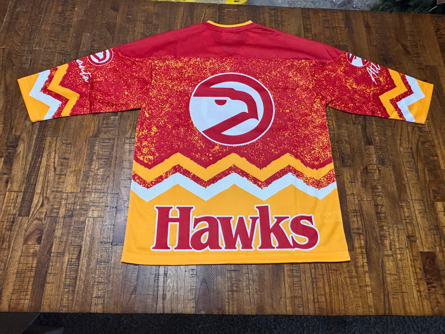 Atlanta Hawks Mitchell & Ness Hardwood Classic HWC NBA Retro Big Face 5.0 C 3/4 Short Sleeve Shirt Red Yellow Men’s Large L New NWOT