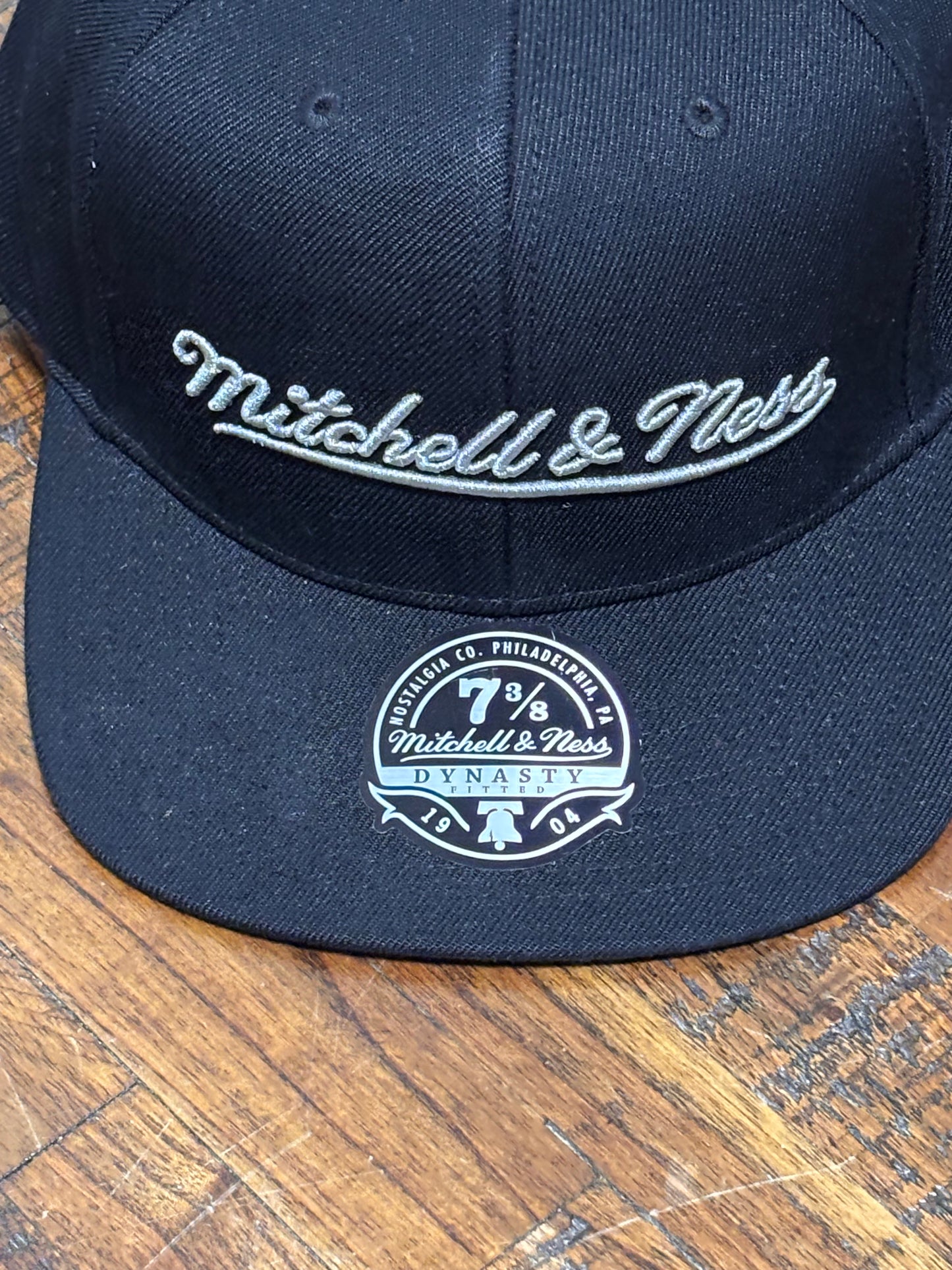 Mitchell & Ness Branded Vintage Dynasty Foundation Script Fitted Hat Cap Black White New 7 3/8