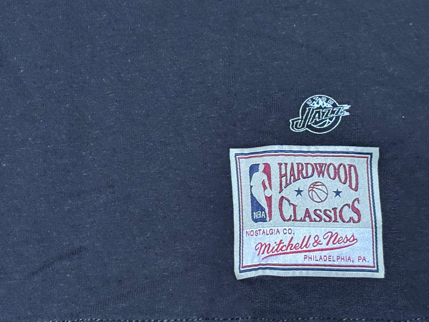 Utah Jazz Mitchell & Ness NBA Retro Hardwood Classic HWC Graphic Mountain Short Sleeve Tee Shirt Black Mens Large L New NWT
