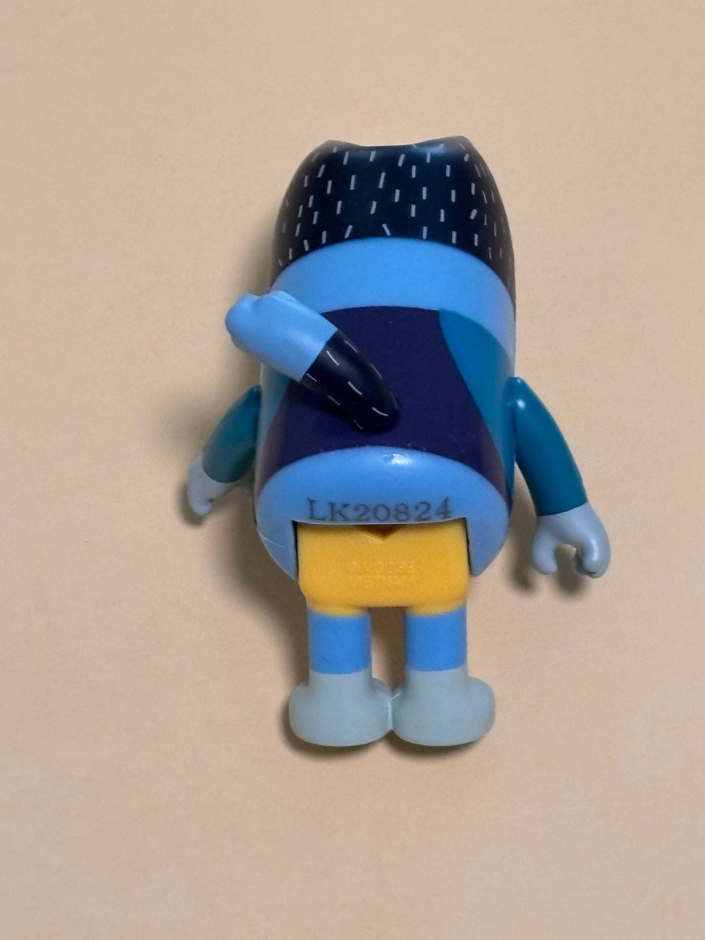 Disney's Bluey Bandit Dad Figure Chilly Dog Family Blue Shirt Bathing Suit