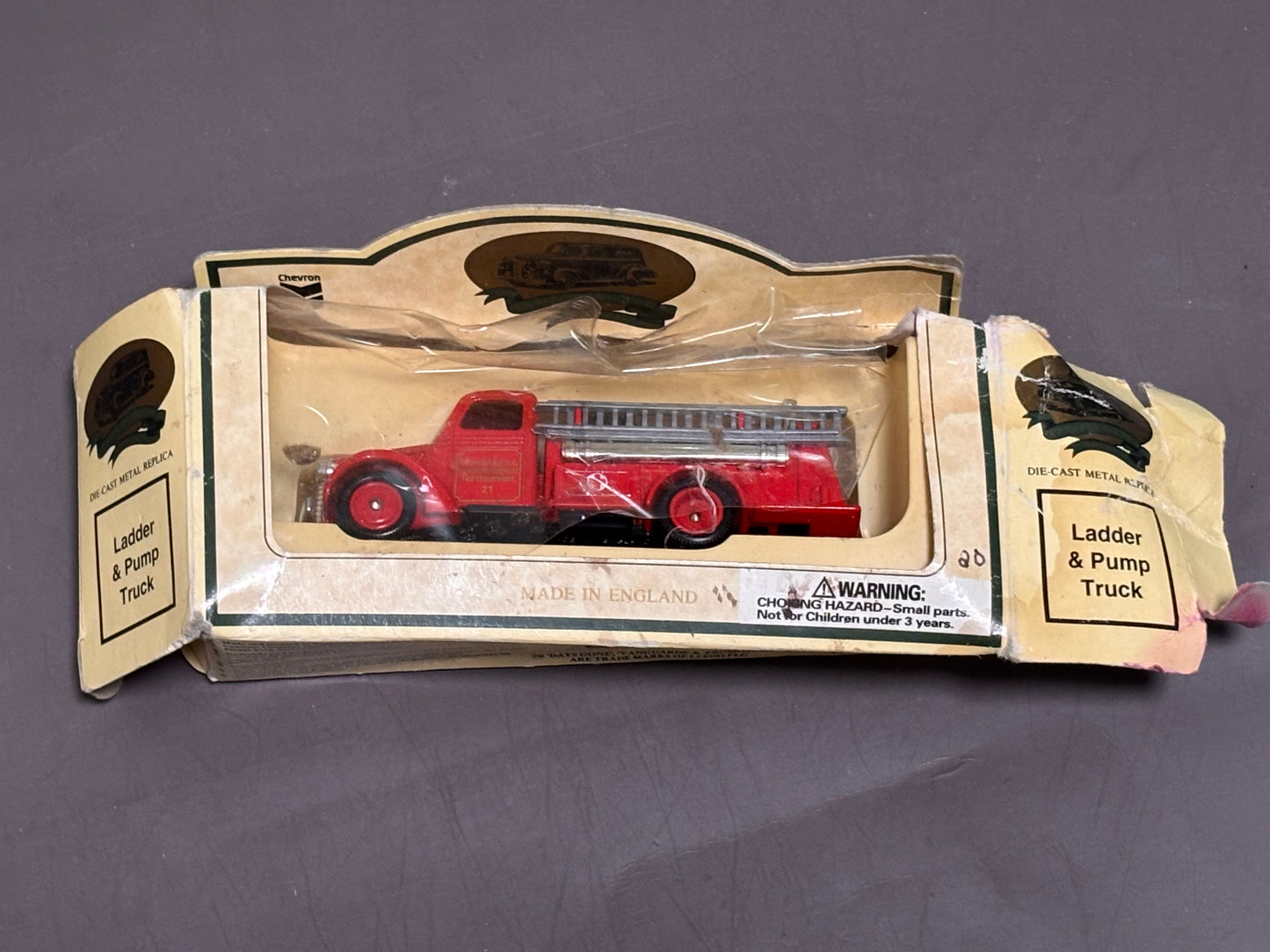 Chevron Commemorative Collection Model 1936 Ladder & Pump Truck Die Cast Metal
