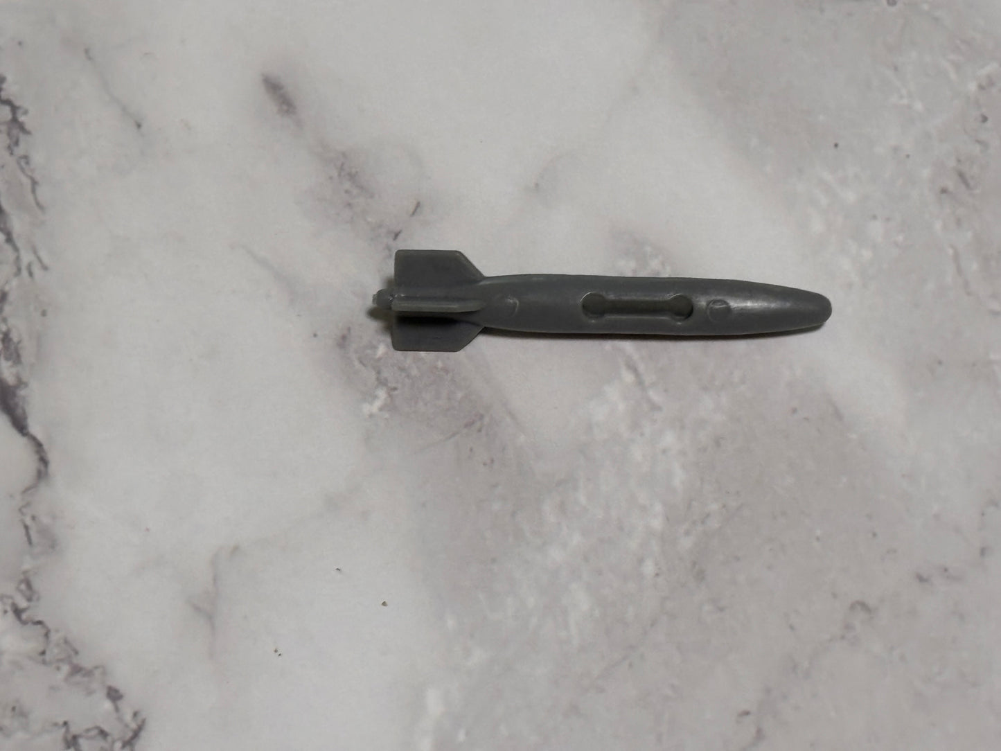 1986 Hasbro G.I. Joe ARAH 3.75" Vehicle Part Tomahawk Missile Bomb Gray Small