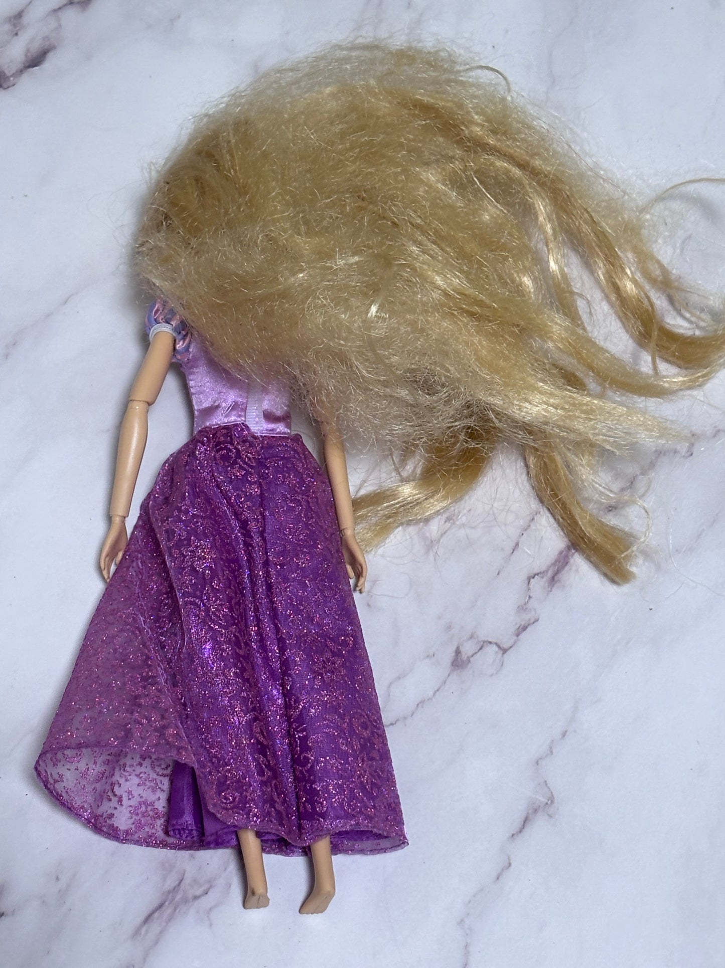 Tangled Rapunzel Disney Store London Exclusive Articulated Arms Doll Figure 11”