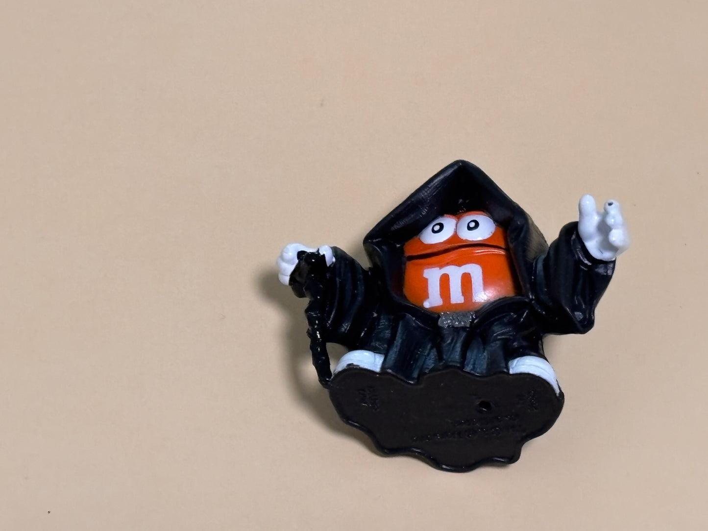 Star Wars Orange M&M Emperor Palpatine Hasbro 2005 2" Orange Toy Figure