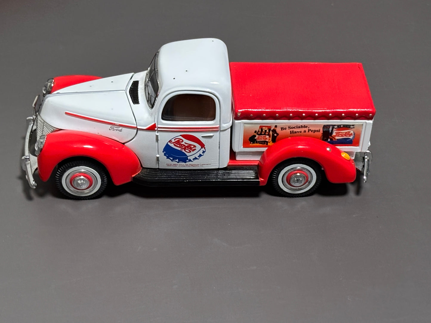Vintage Golden Wheel Diecast 1940 Ford-40 Pepsi Cola Delivery Truck No:#MS13