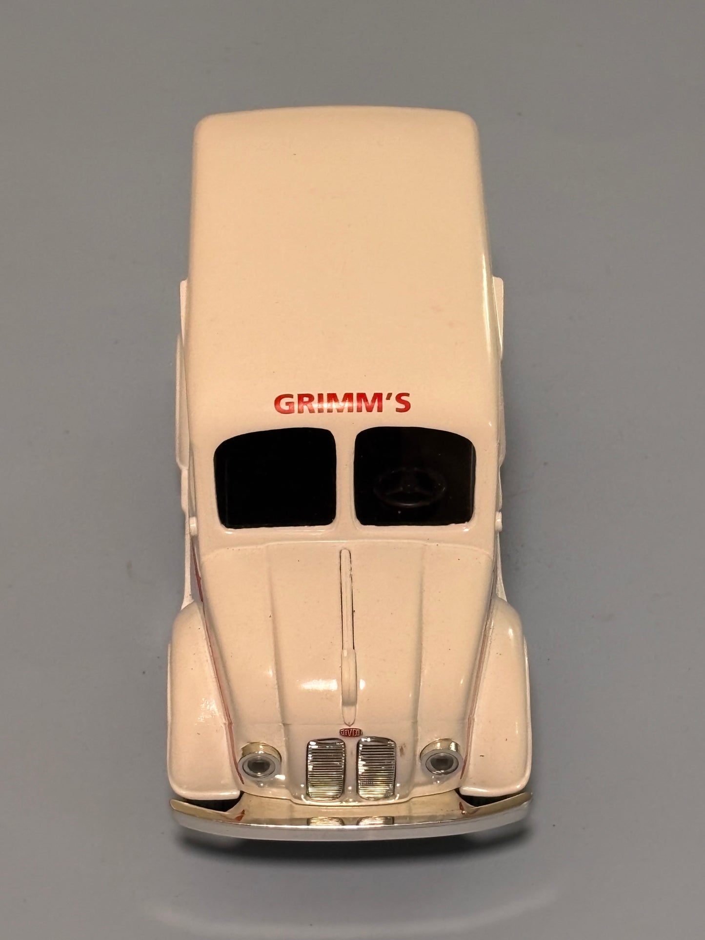 Ertl Collectible 1950 Divco Delivery Truck Diecast Grimm"s Dairy Bank LE 500