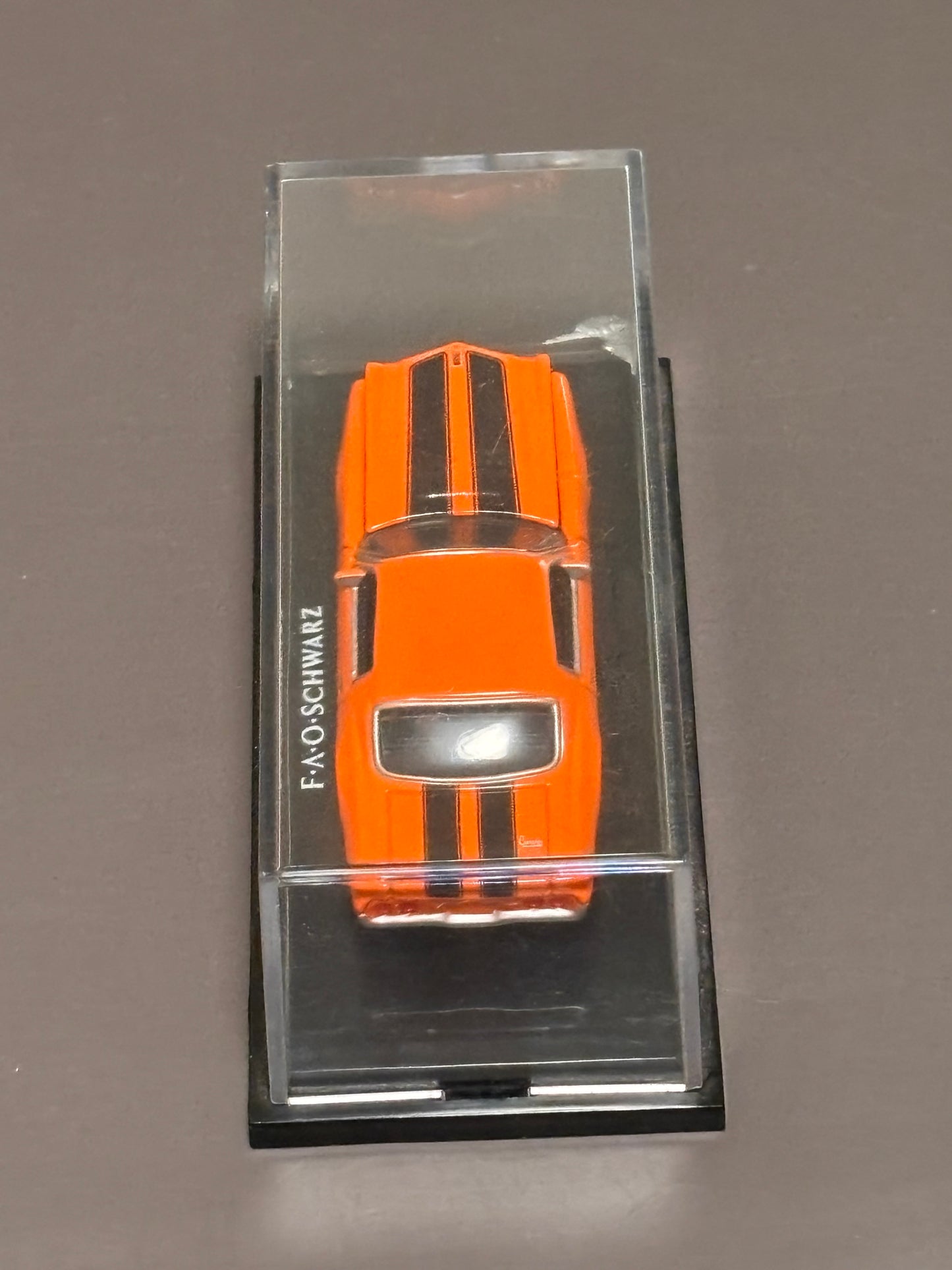 Hot Wheels F.A.O. Schwarz 1970 Chevrolet Chevy Camaro Orange Limited 1:64