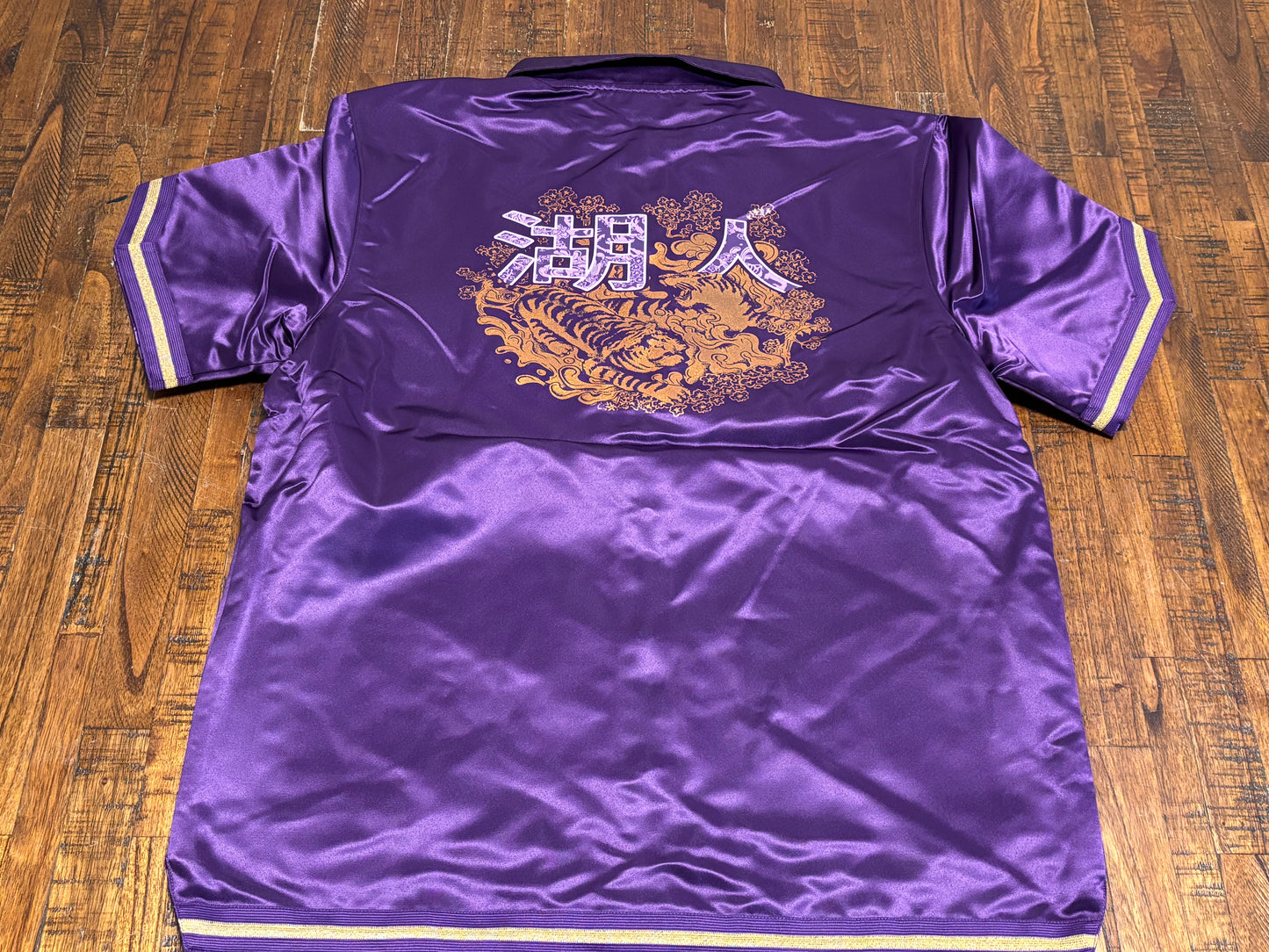 Los Angeles LA Lakers Mitchell & Ness HWC Hardwood Classic Chinese New Year 4.0 Full-Snap Shooting Shirt Purple Mens Large L New NWOT