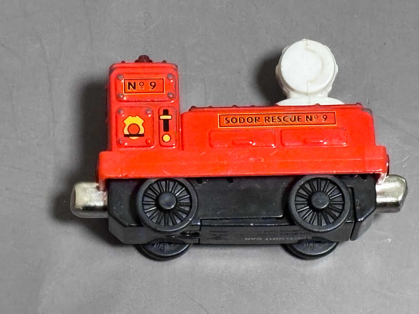 Thomas & Friends Sodor Rescue No. 9 Spotlight Car Red Toy Train 2004