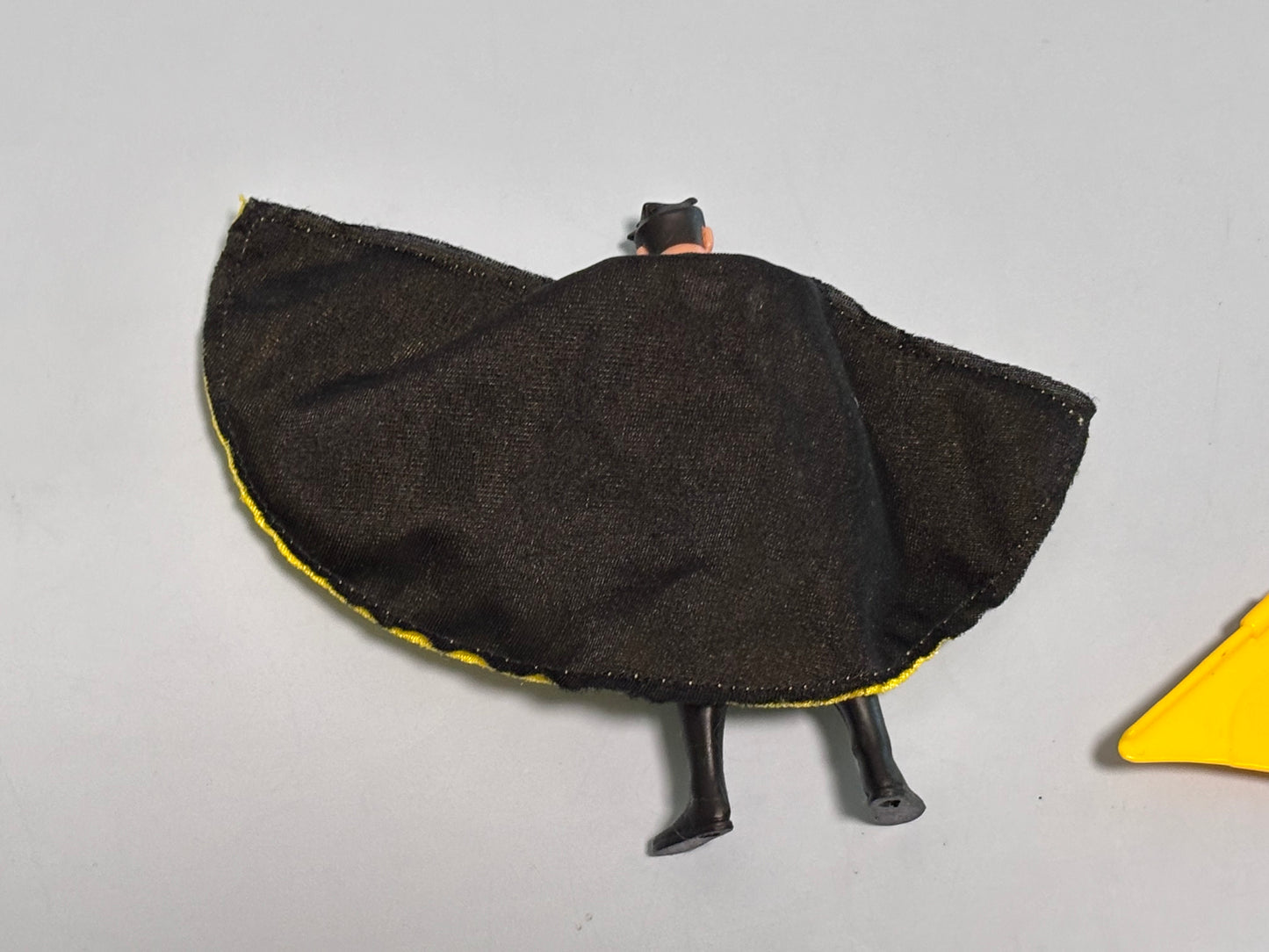 Vintage 1993 Kenner Batman the Animated Series Robin Figure Complete w/ glider