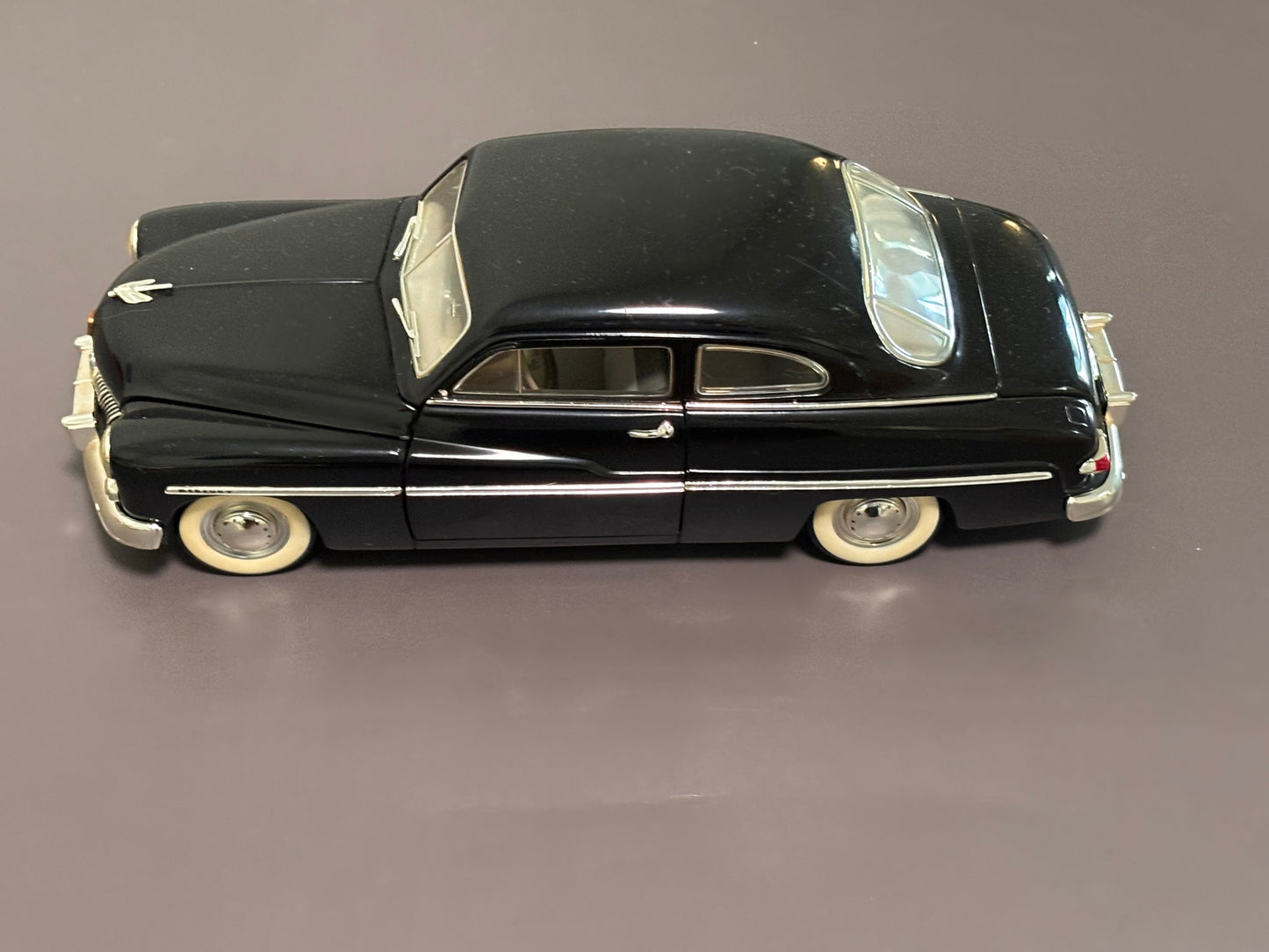 ERTL Ford Motor Co. 1949 1:18 Black Mercury Club Coupe Diecast Model