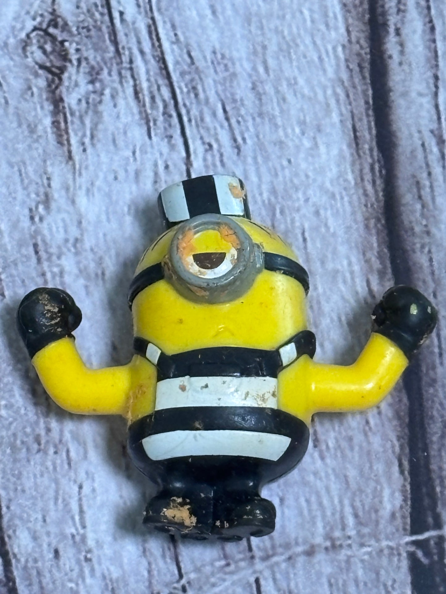 Minions: The Rise of Gru Figure 2019 McDonald’s Happy Meal Toy, Minion in Prison