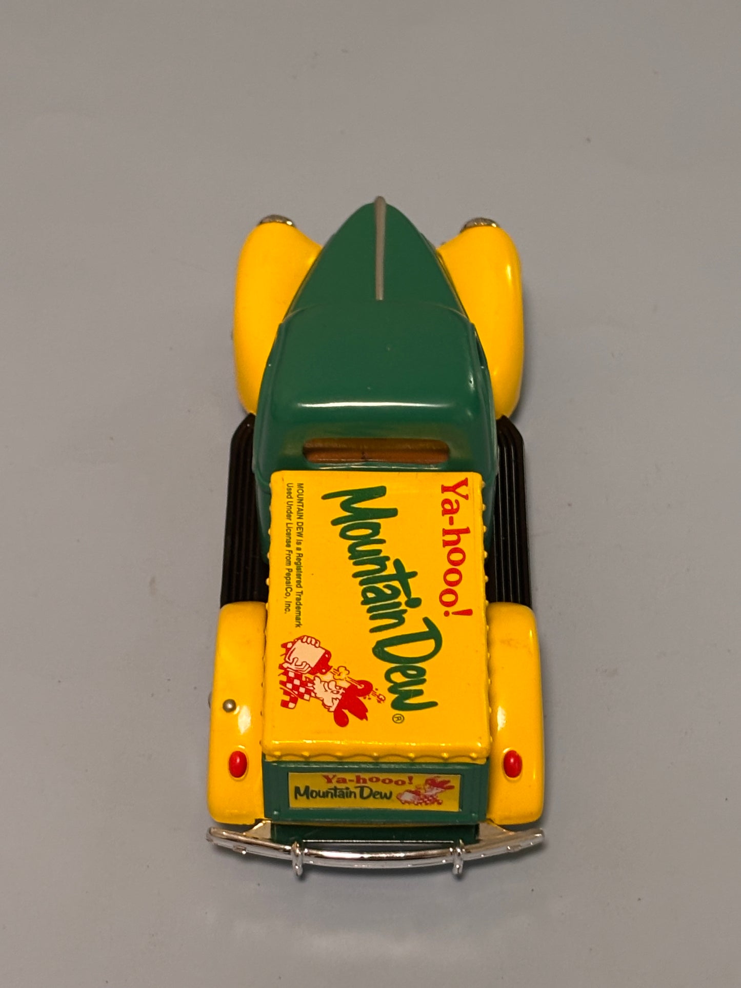 New Golden Wheels Ford 1940 Mountain Dew Delivery Truck Hillbilly Yo-hooo!
