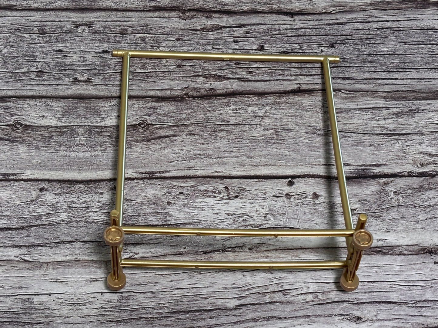 Rainbow High Doll House Styles Gold Clothing Rack Garment Closet