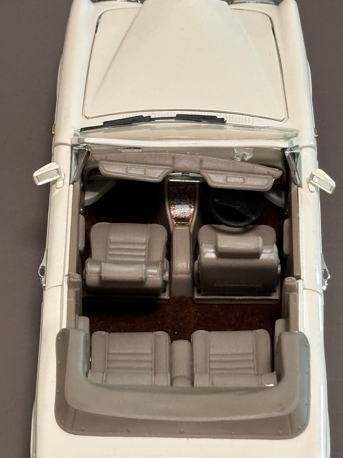 Franklin Mint - 1992 Rolls-Royce Corniche IV Convertible 1/24 Diecast Scale