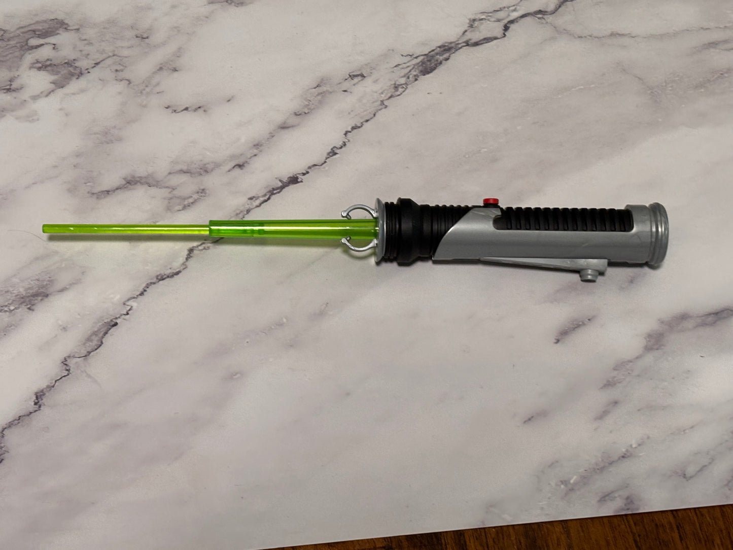 Vintage 1998 Star Wars 12" Retractable LightSaber Green
