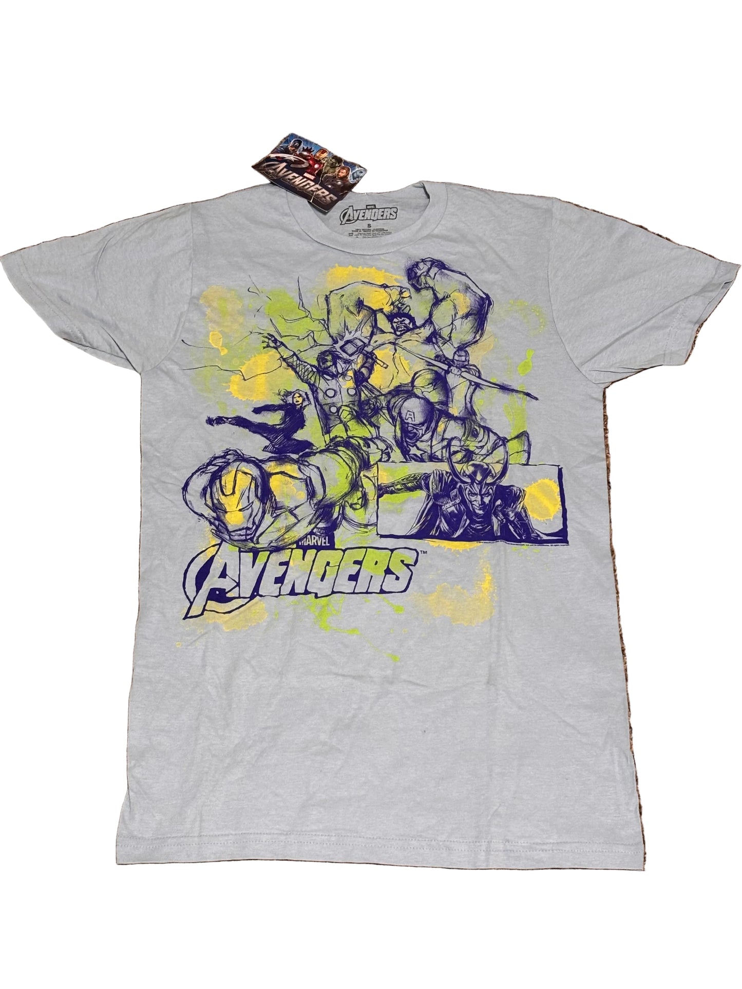 Marvel Avengers Group Logo Short Sleeve Gray Graphic T-Shirt Men’s Blue Gray Small S New NWT