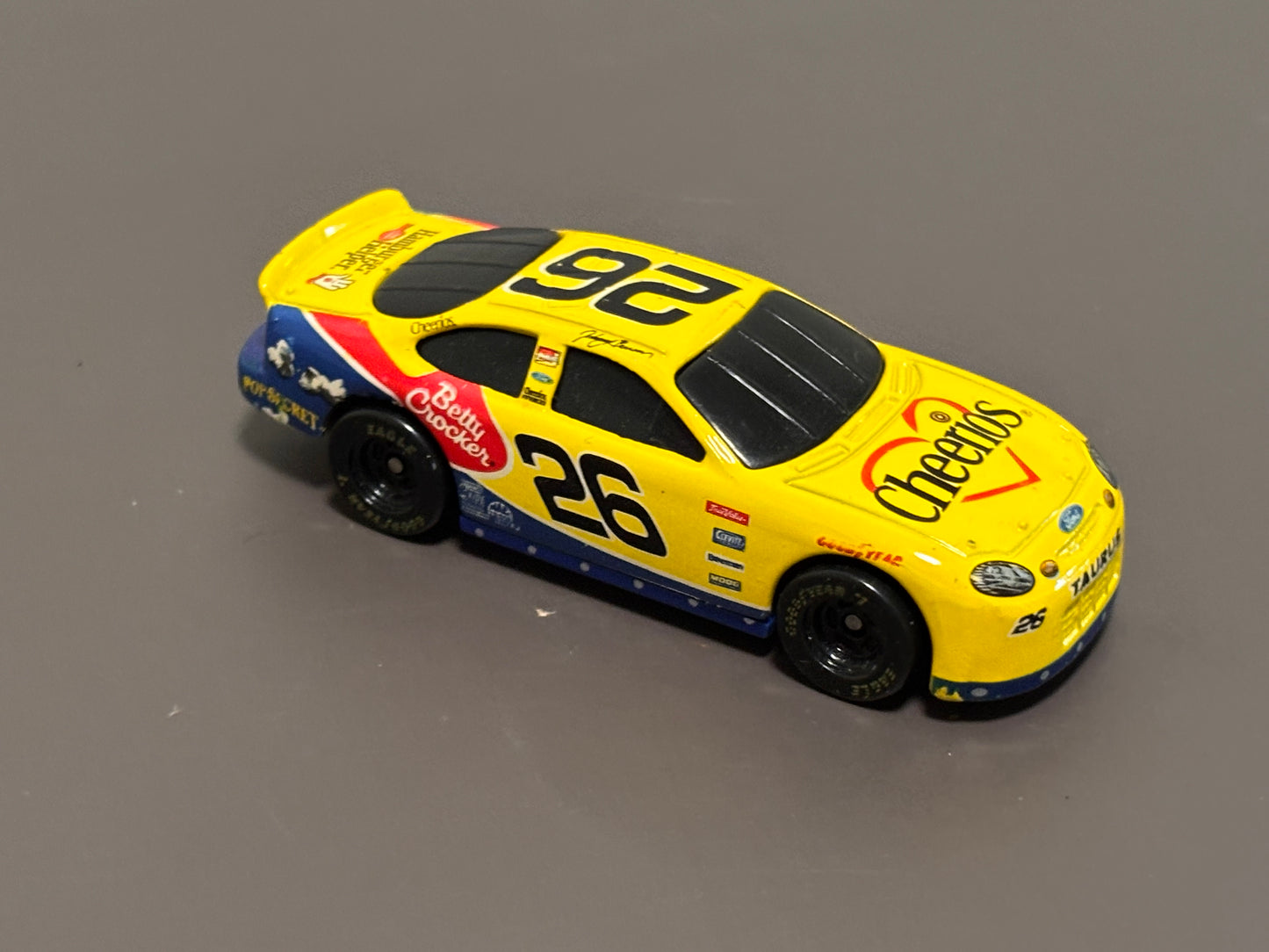 Champion Racing Nascar 26 Johnny Benson Cheerios Ford Taurus 1:64 Die Cast